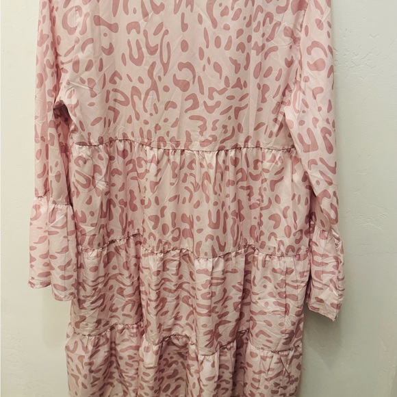 MISSLOOK Pink Patterned Long Sleeve Dress - Picture 2 of 3